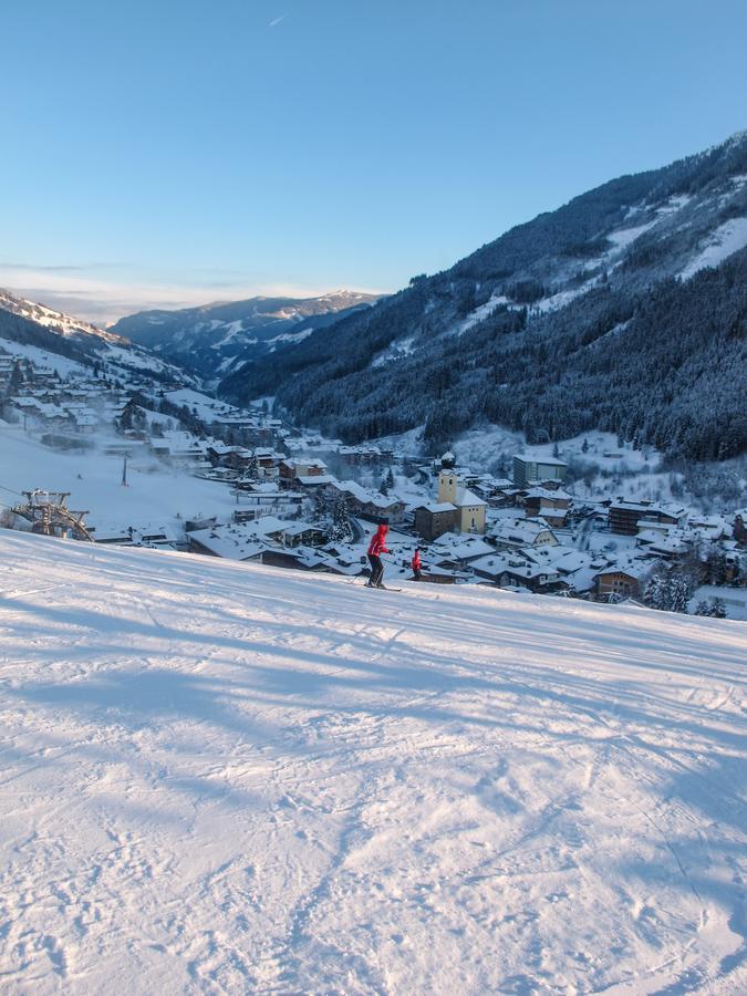 Saalbach Apartments Landhaus Bernkogel - Ski In Ski Out المظهر الخارجي الصورة